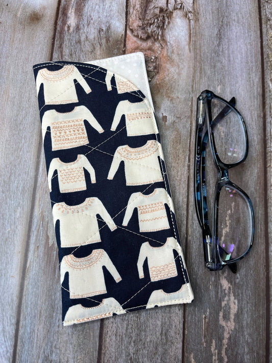 Fair Isle Sweater Glasses Case - Uphouse Crafts