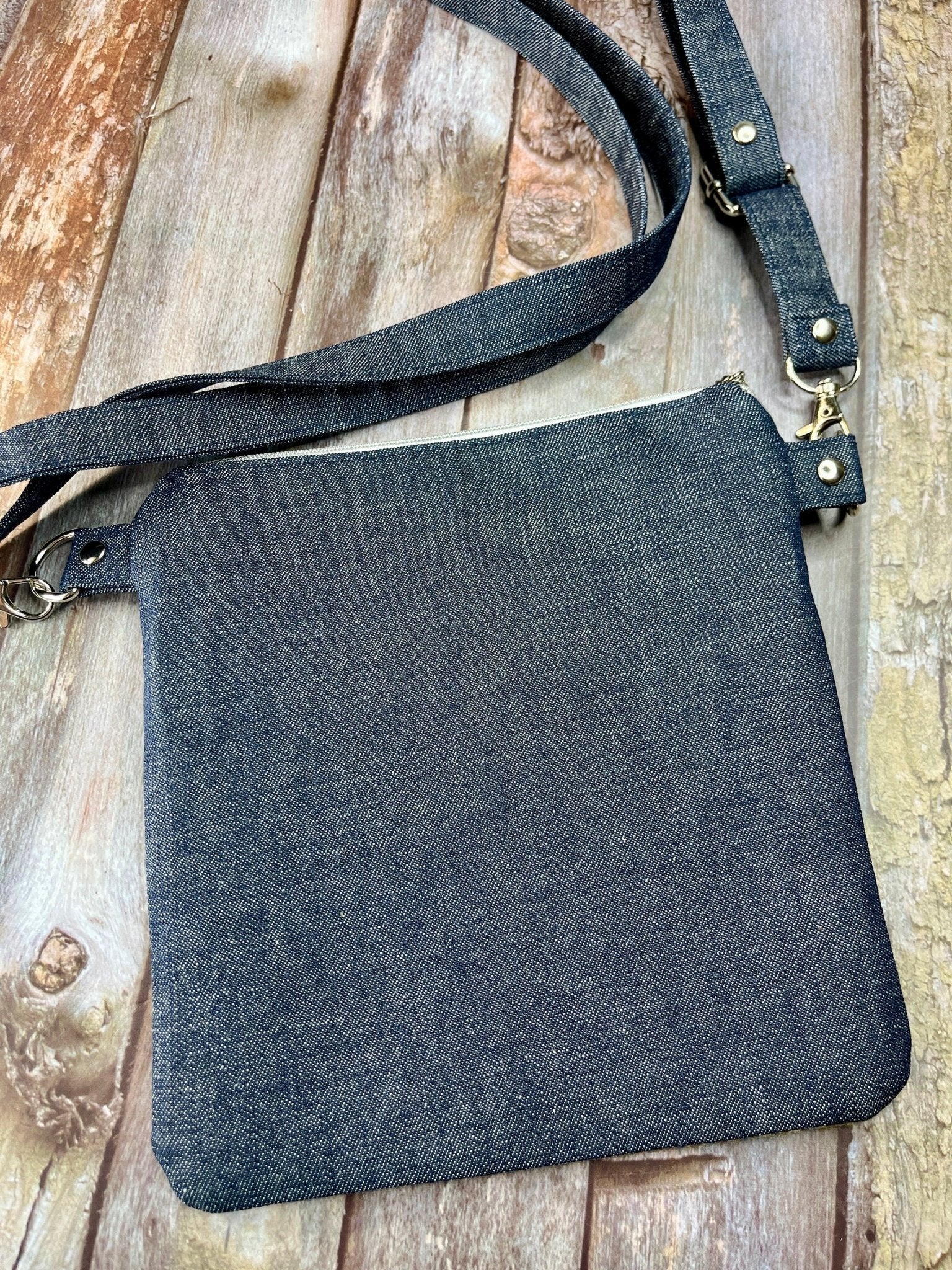 Green Wool Tweed Crossbody Bag - Uphouse Crafts