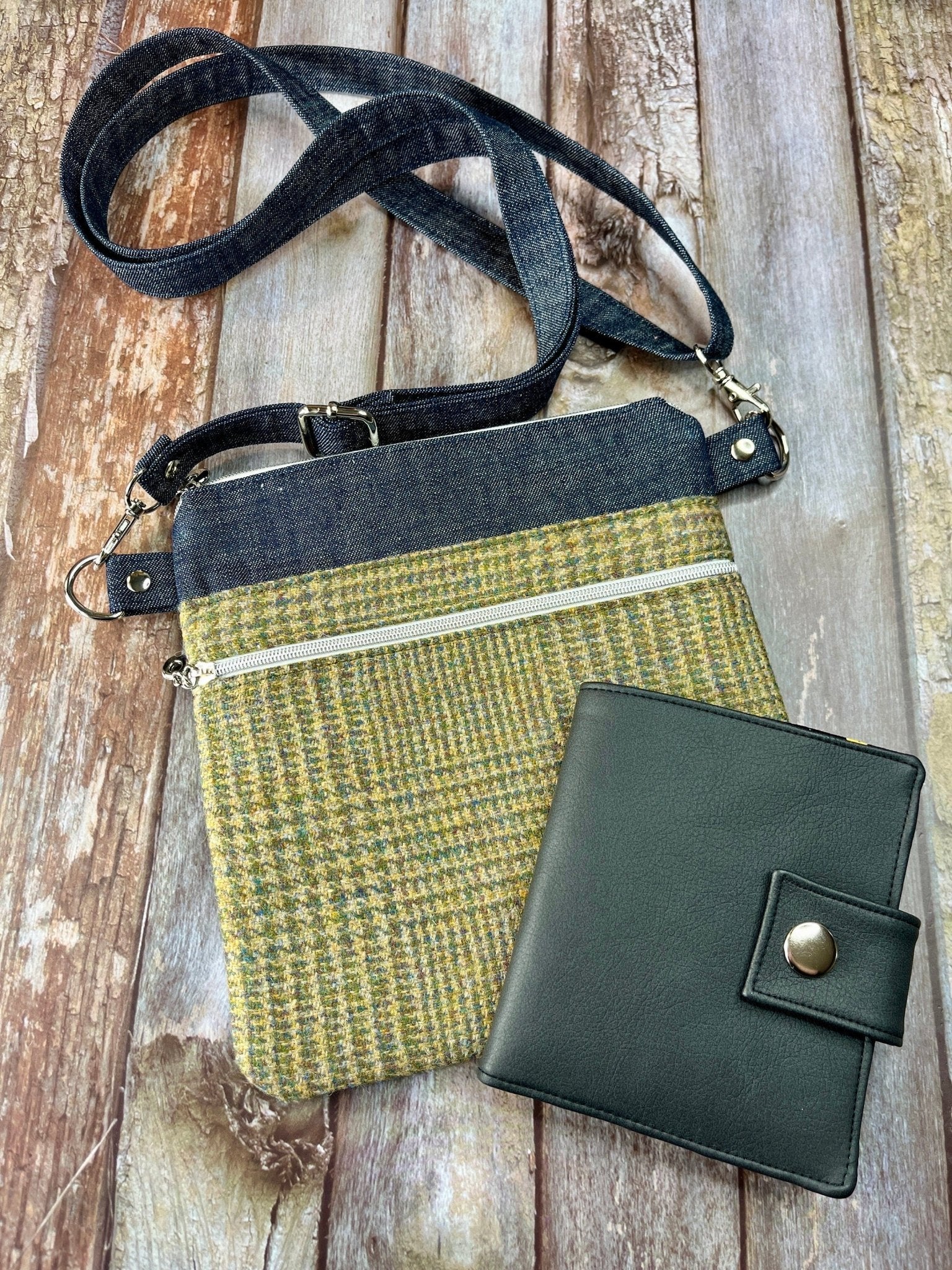 Green Wool Tweed Crossbody Bag - Uphouse Crafts