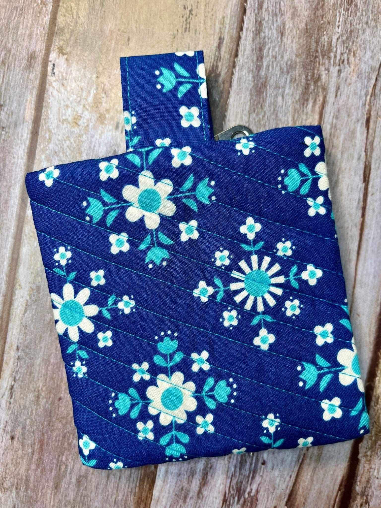 Mini Zip Pouch | Blue Floral quilted