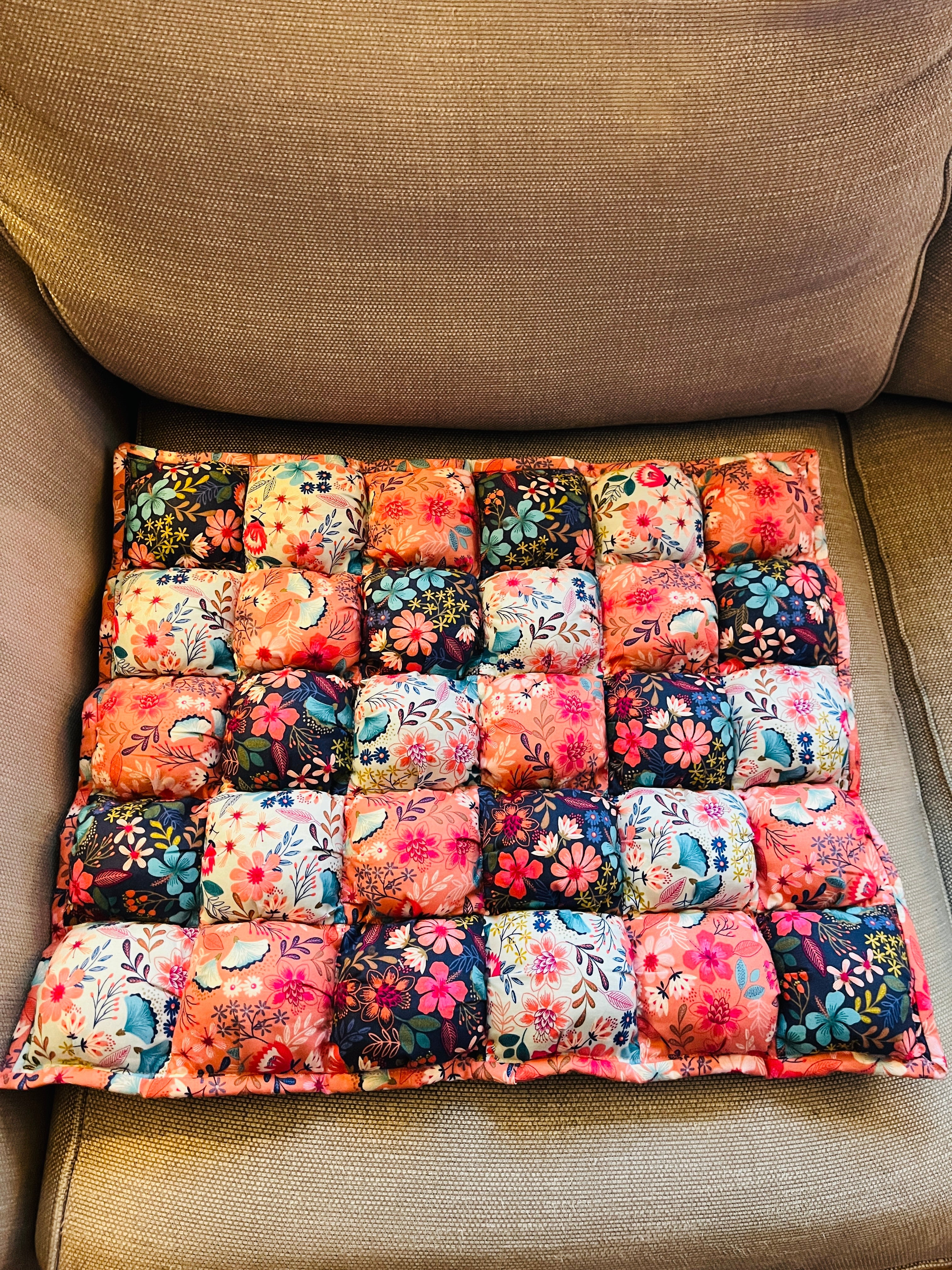Pet Bubble Blanket - Uphouse Crafts