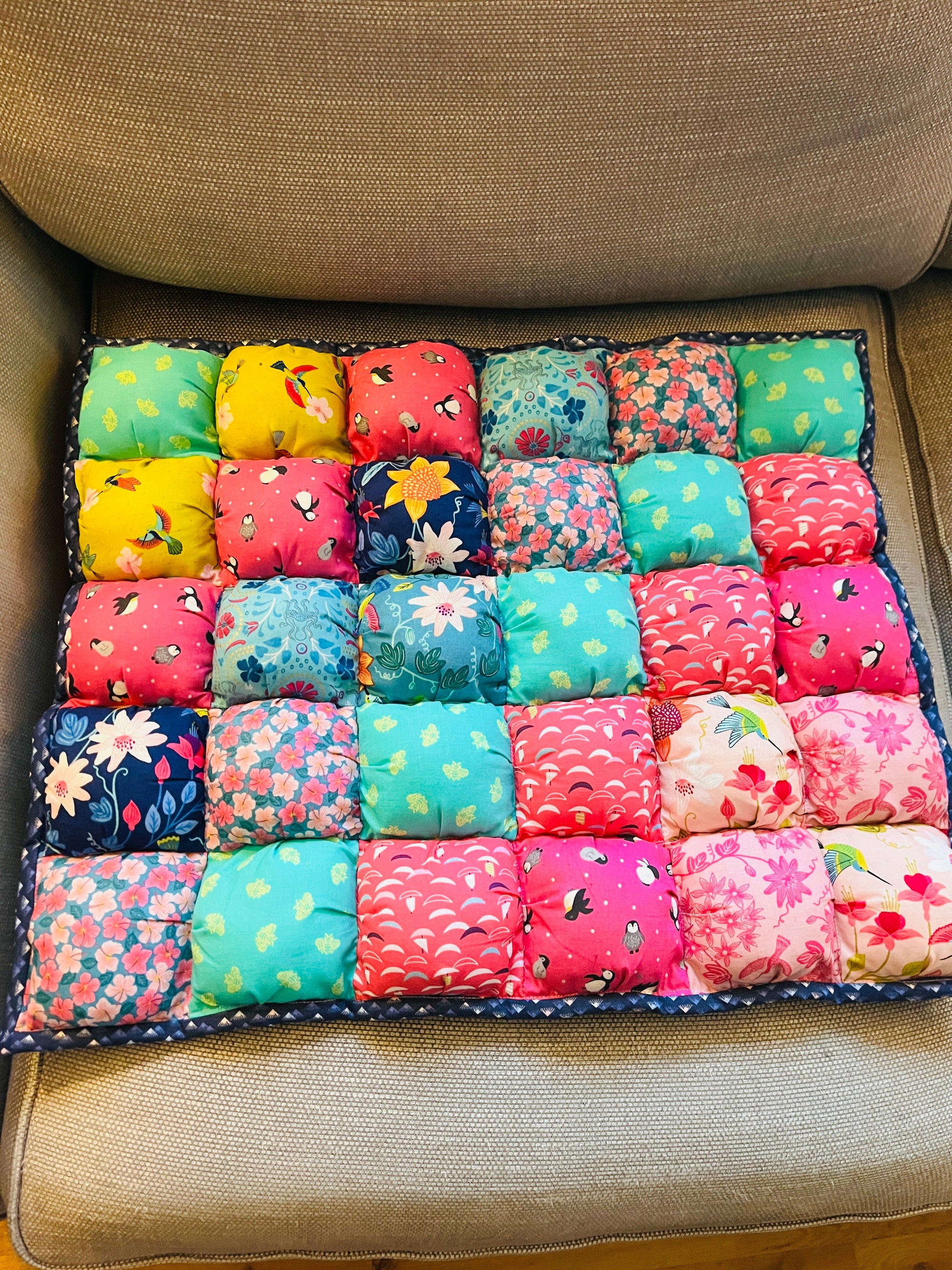 Pet Bubble Blanket - Uphouse Crafts