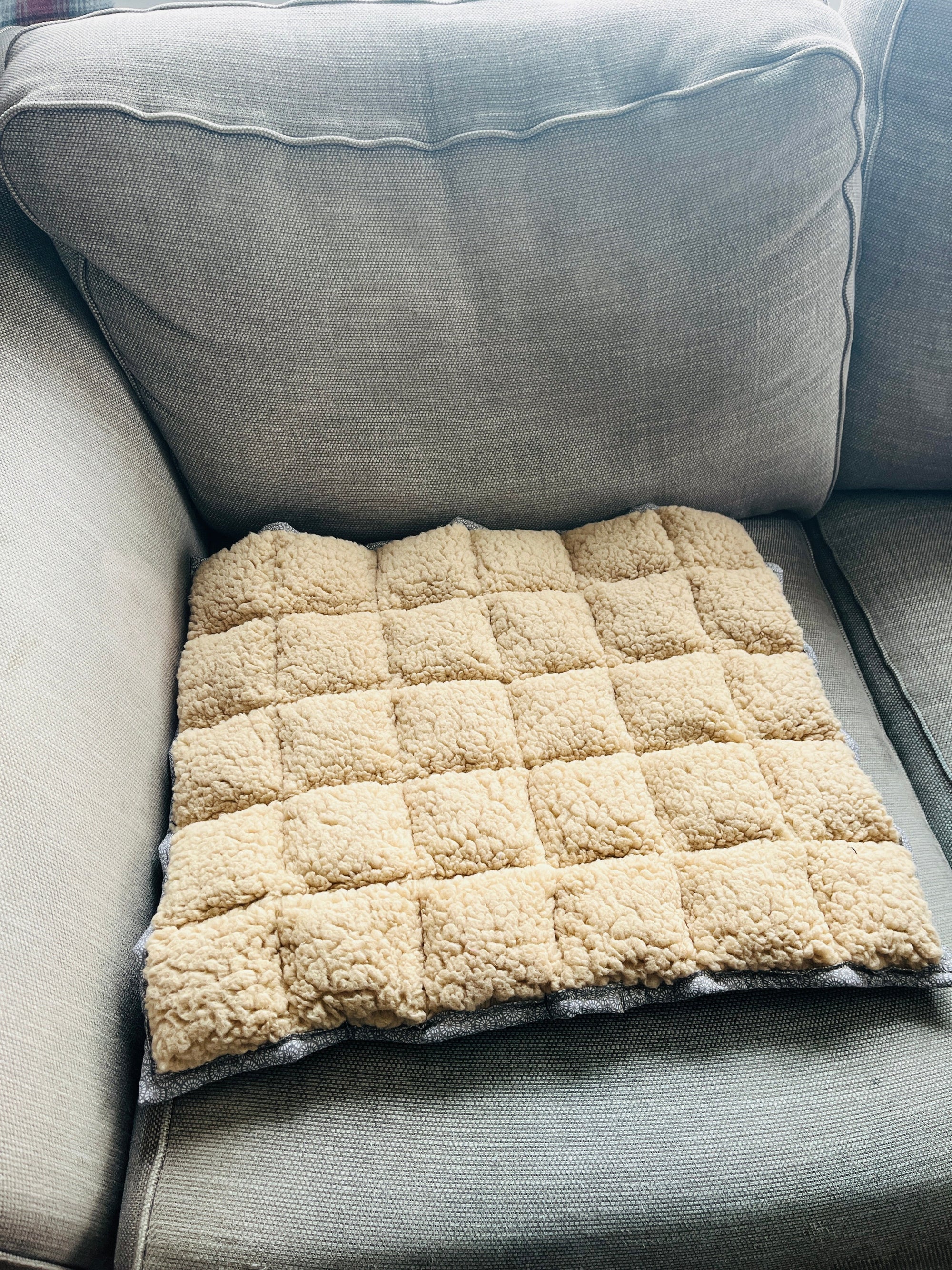 Pet Bubble Blanket - Uphouse Crafts