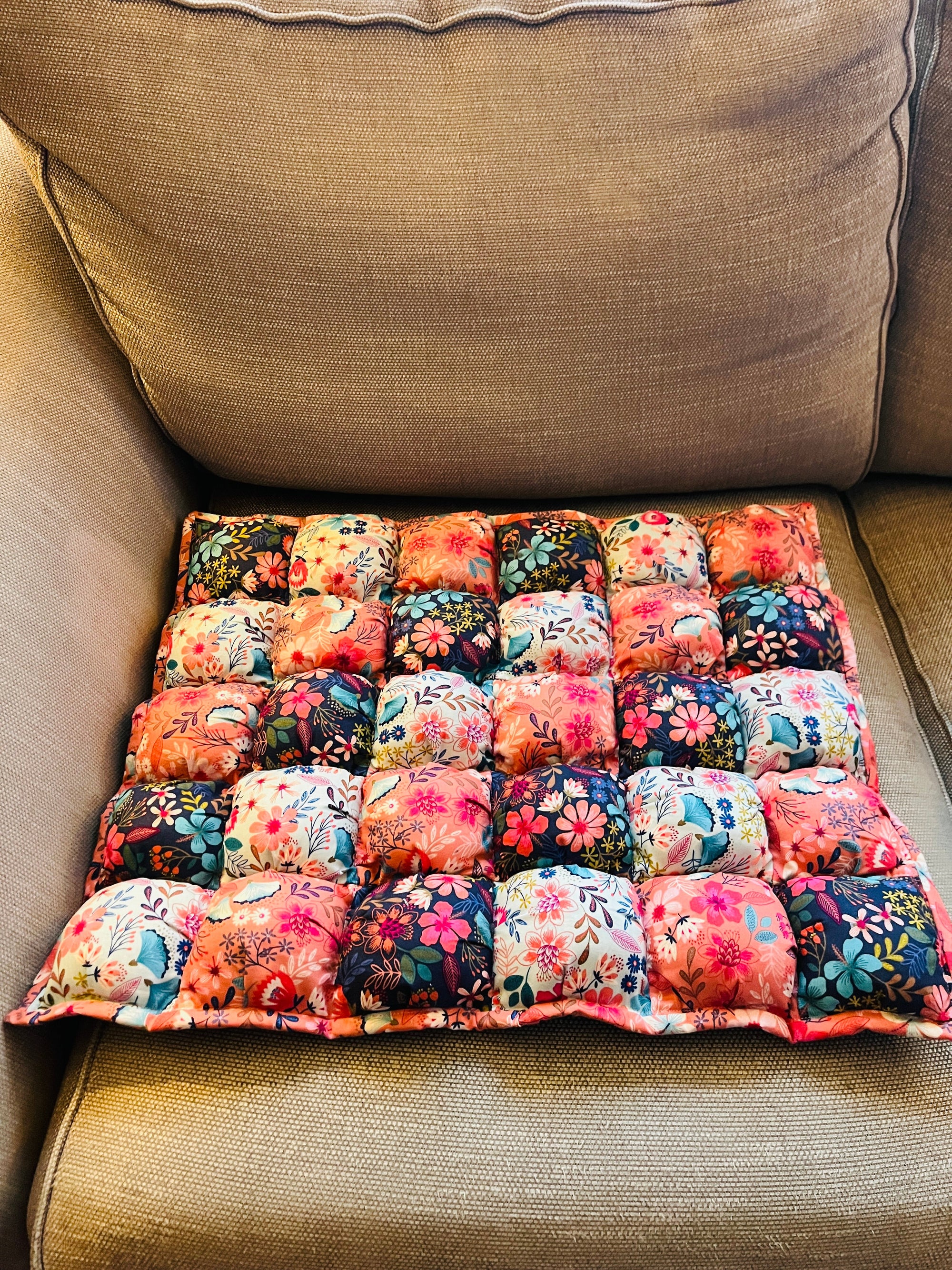 Pet Bubble Blanket - Uphouse Crafts