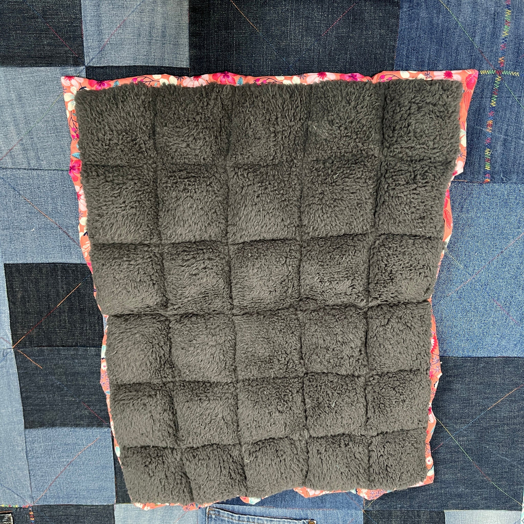 Pet Bubble Blanket - Uphouse Crafts