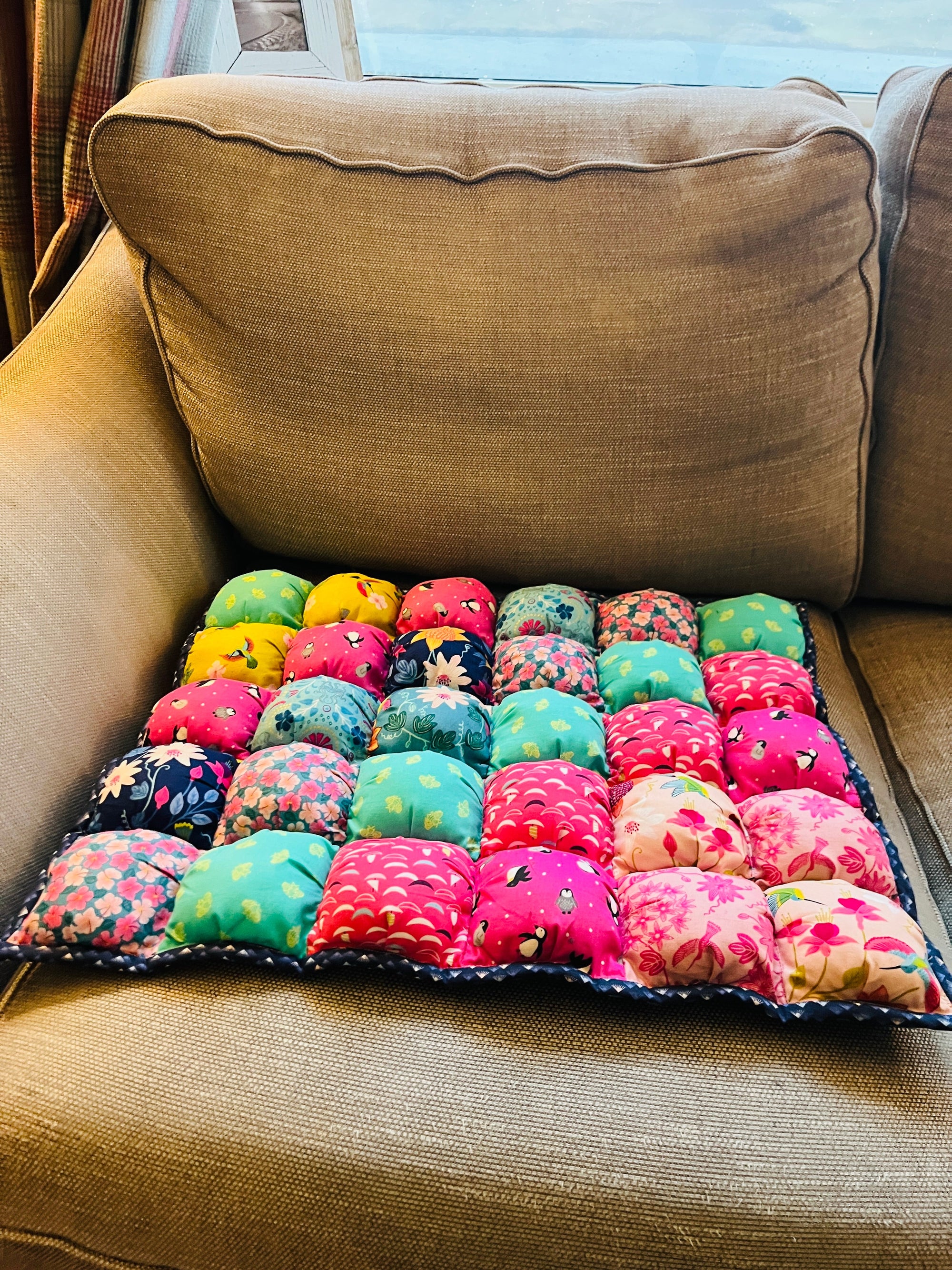 Pet Bubble Blanket - Uphouse Crafts