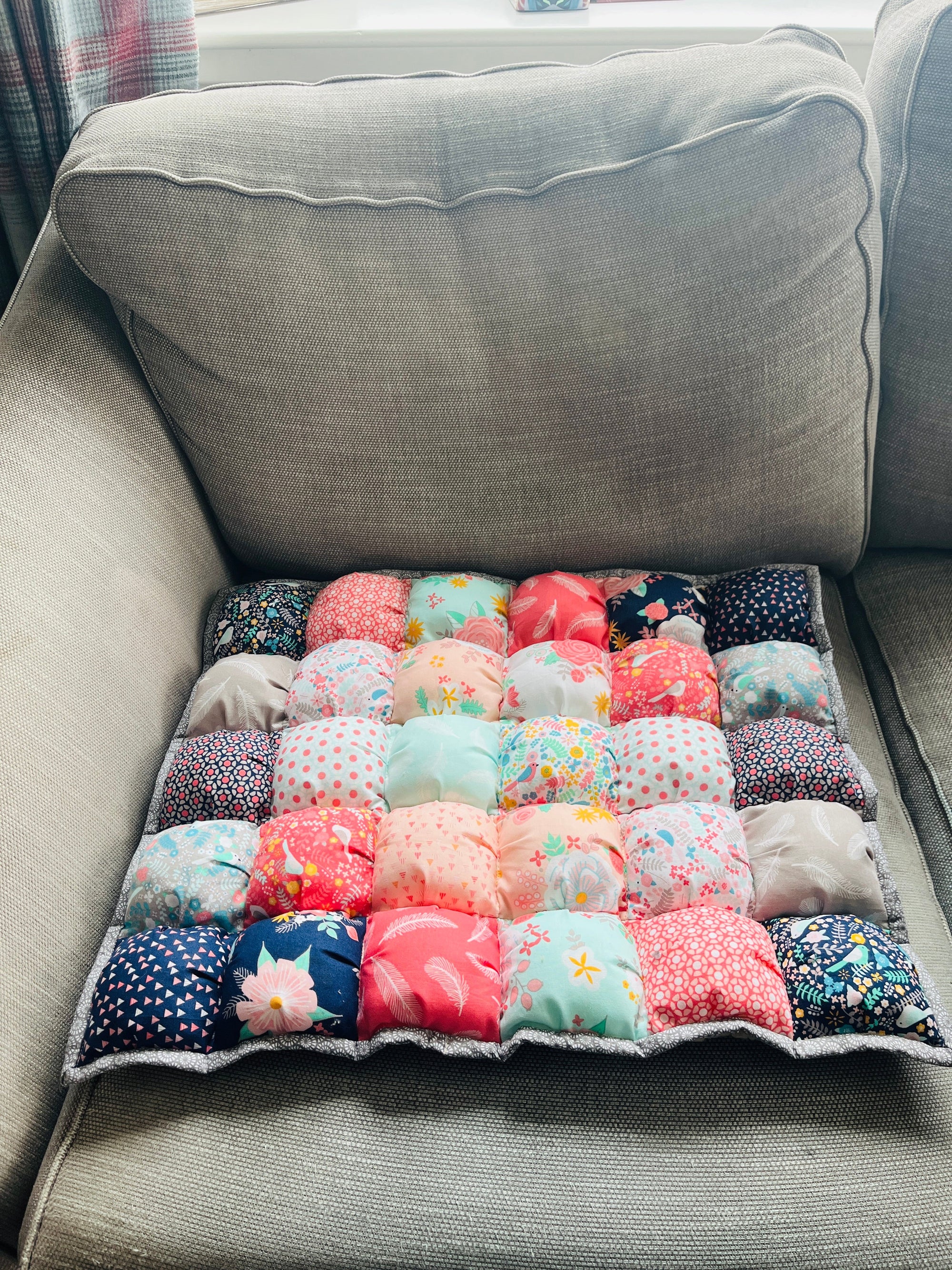 Pet Bubble Blanket - Uphouse Crafts