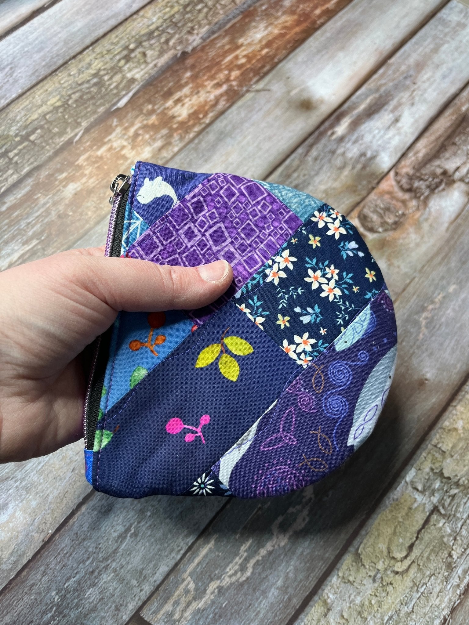 Purpe & Blue Patchwork Round Wing Zip Purse no2024 - 01 - Uphouse Crafts