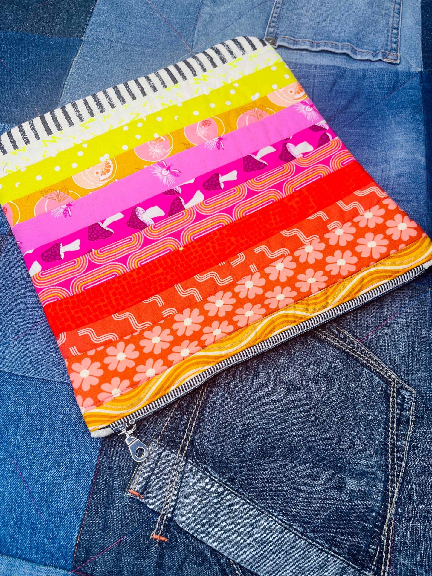 Rainbow Ombré Project Zip Pouch | Kintting Bag