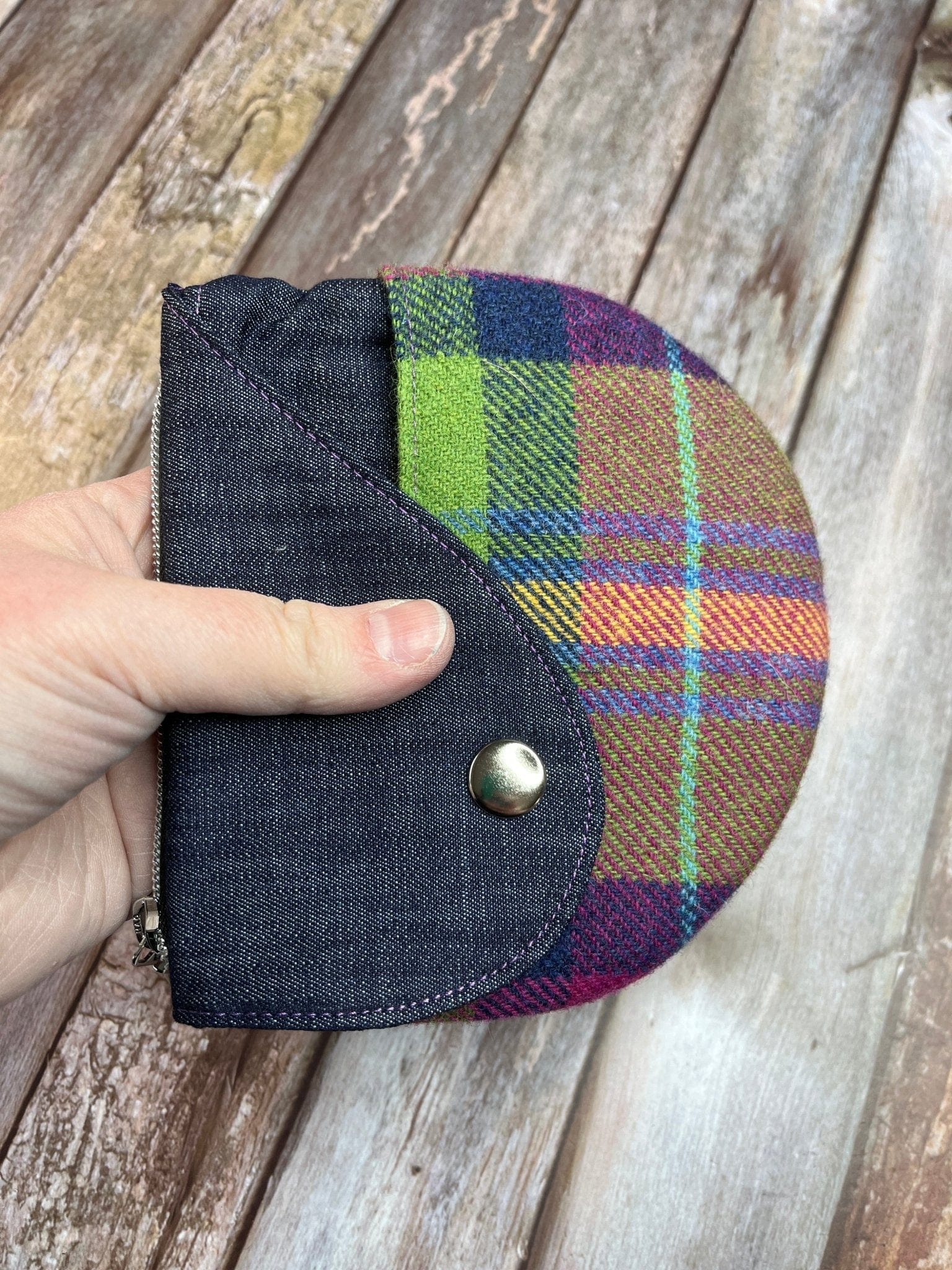 Shetland Summer Heather Tweed Round Wing Zip Purse