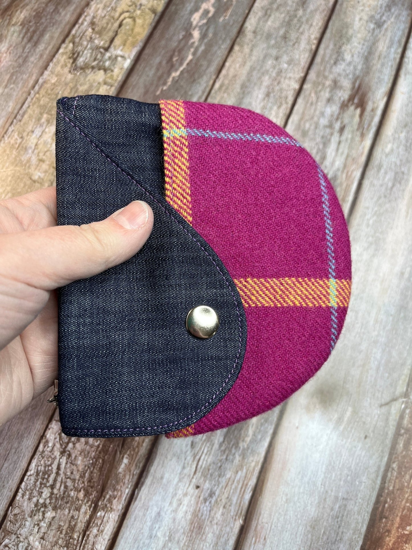 Shetland Summer Heather Tweed Round Wing Zip Purse - Uphouse Crafts