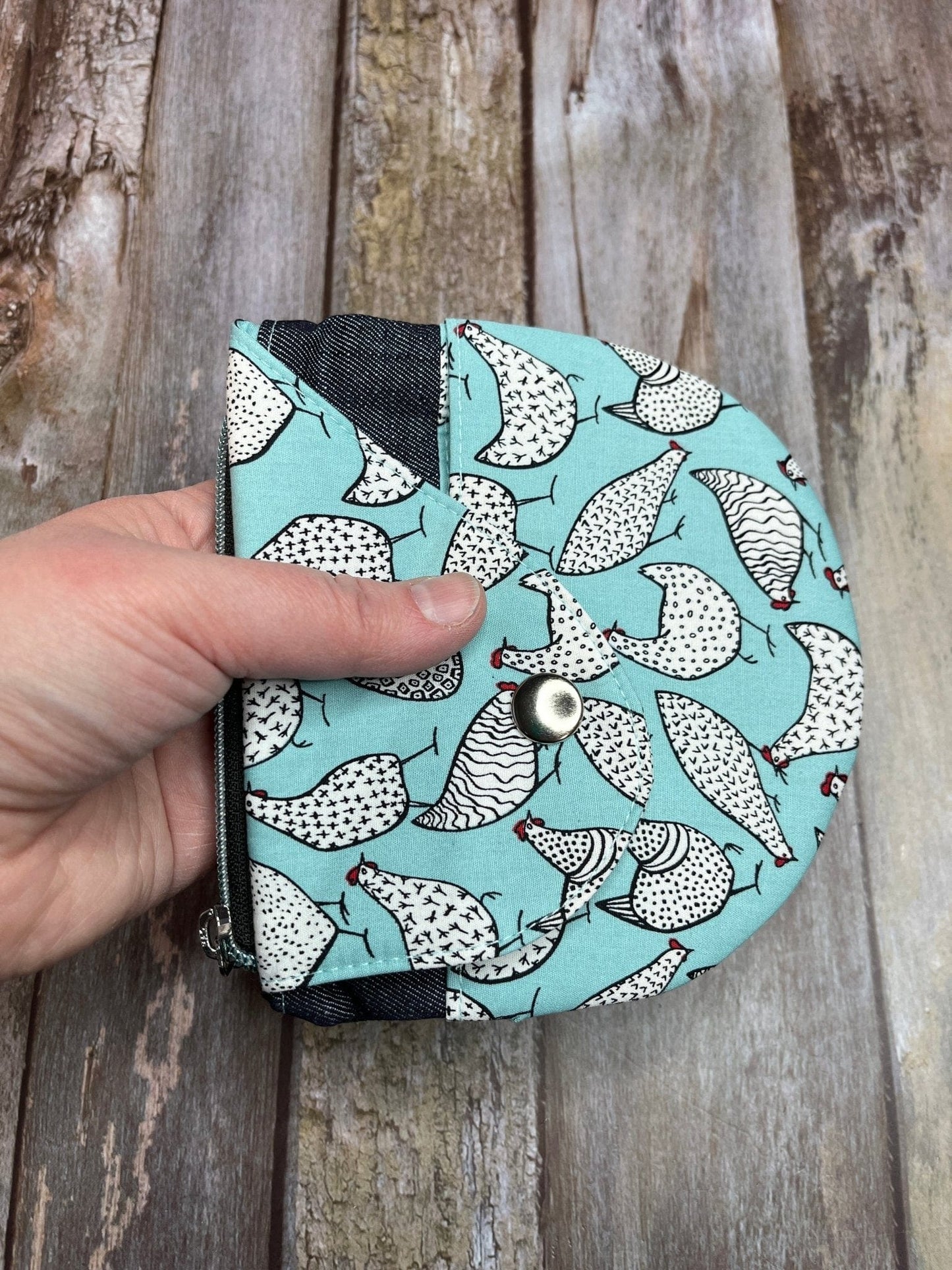 Mint Chicken Round Wing Zip Purse