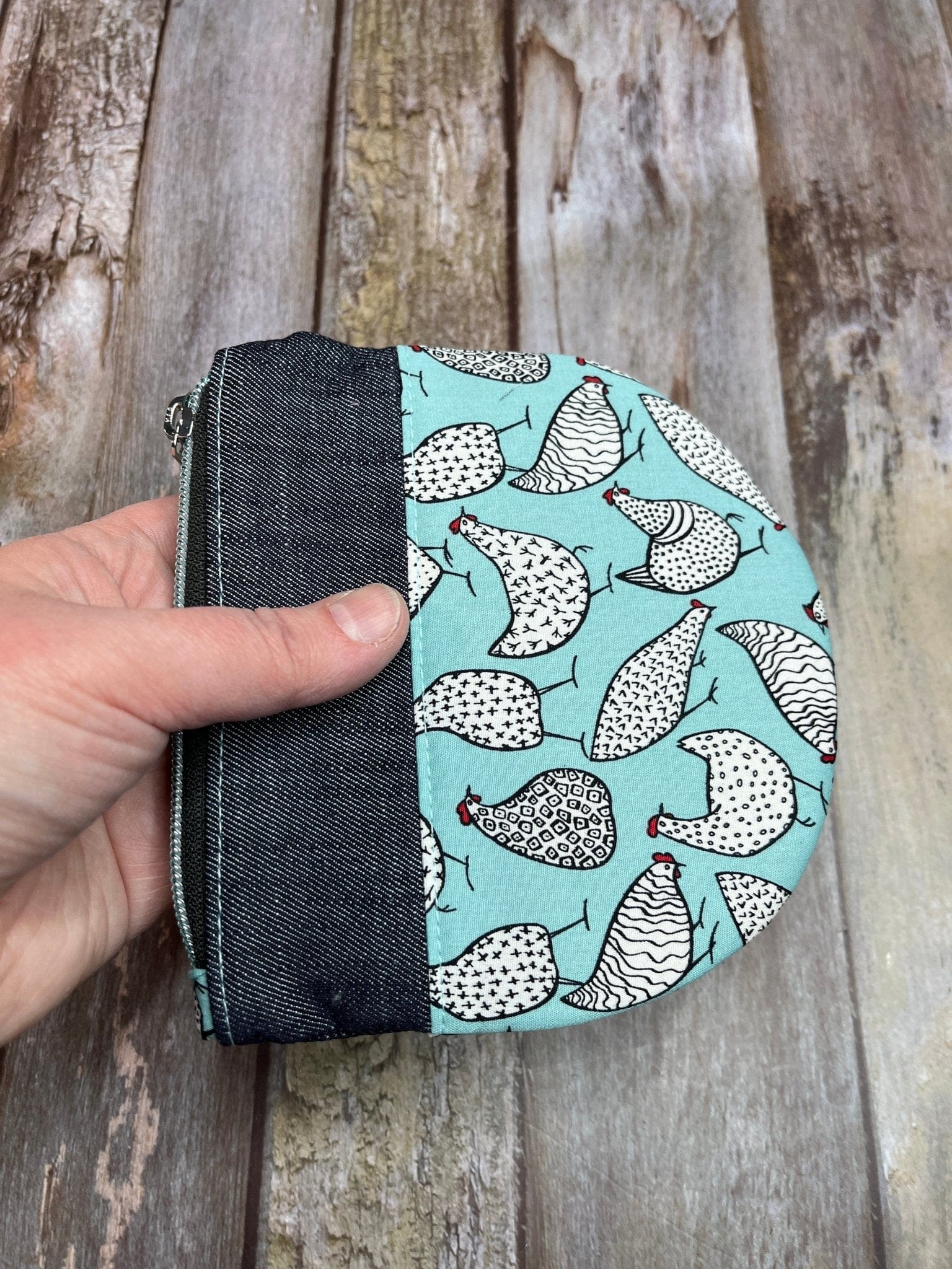 Mint Chicken Round Wing Zip Purse